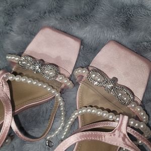 Talk Of The Party - Pink with Pearls size 7.5 heels